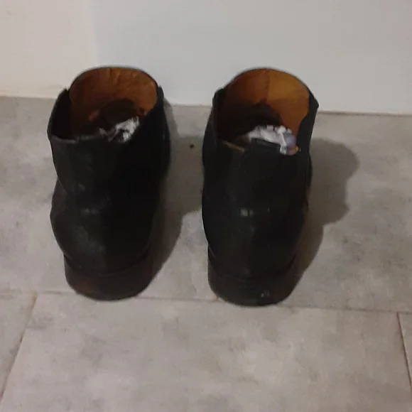 FRYE  boots  size  10D - Picture 4 of 5